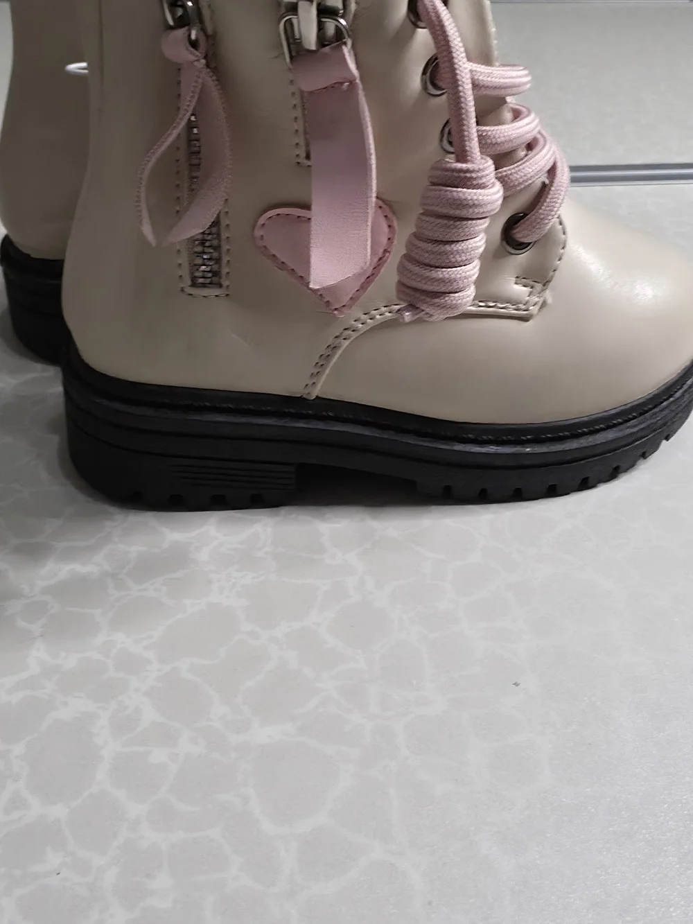 Link Cream Kids Boots with Pink Laces and Heart Accent